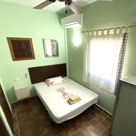 Ground Floor Apartment, With Spectacular Pool In Rural El Moralejo *